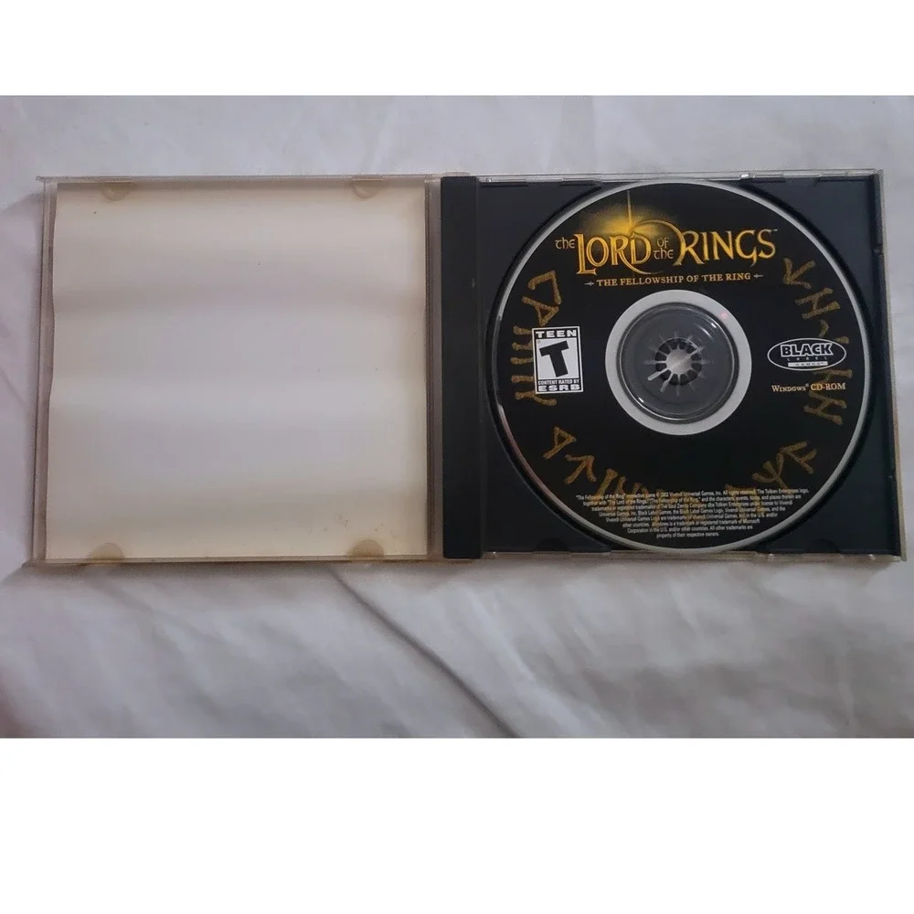 Lord of the Rings Fellowship of the Ring PC Game 2002 Black Label Games Literary